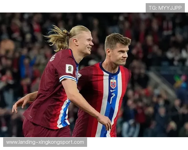 挪威稳健晋级,哈兰德头球与点球双响 挪威稳健晋级,哈兰德头球与点球双响